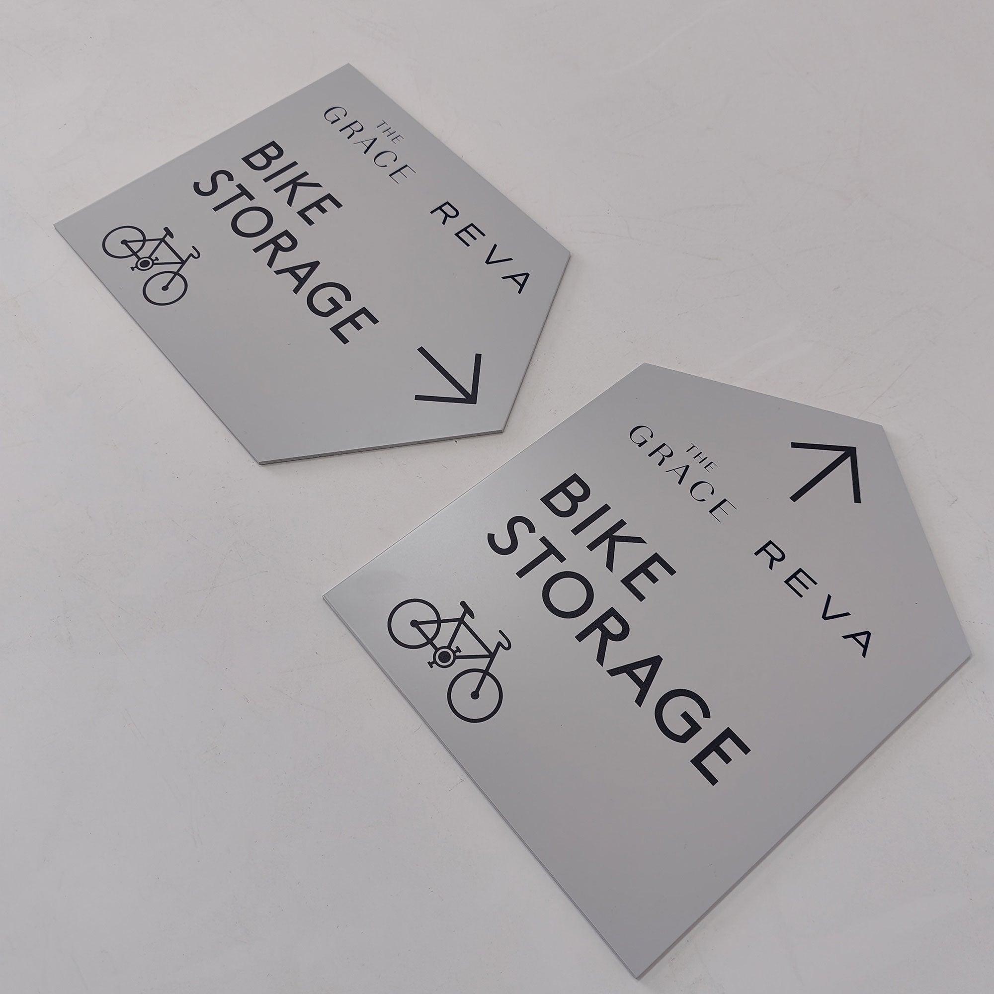 Outdoor directional signs laser cut acrylic plate sign with paint way finding wall arrow signs