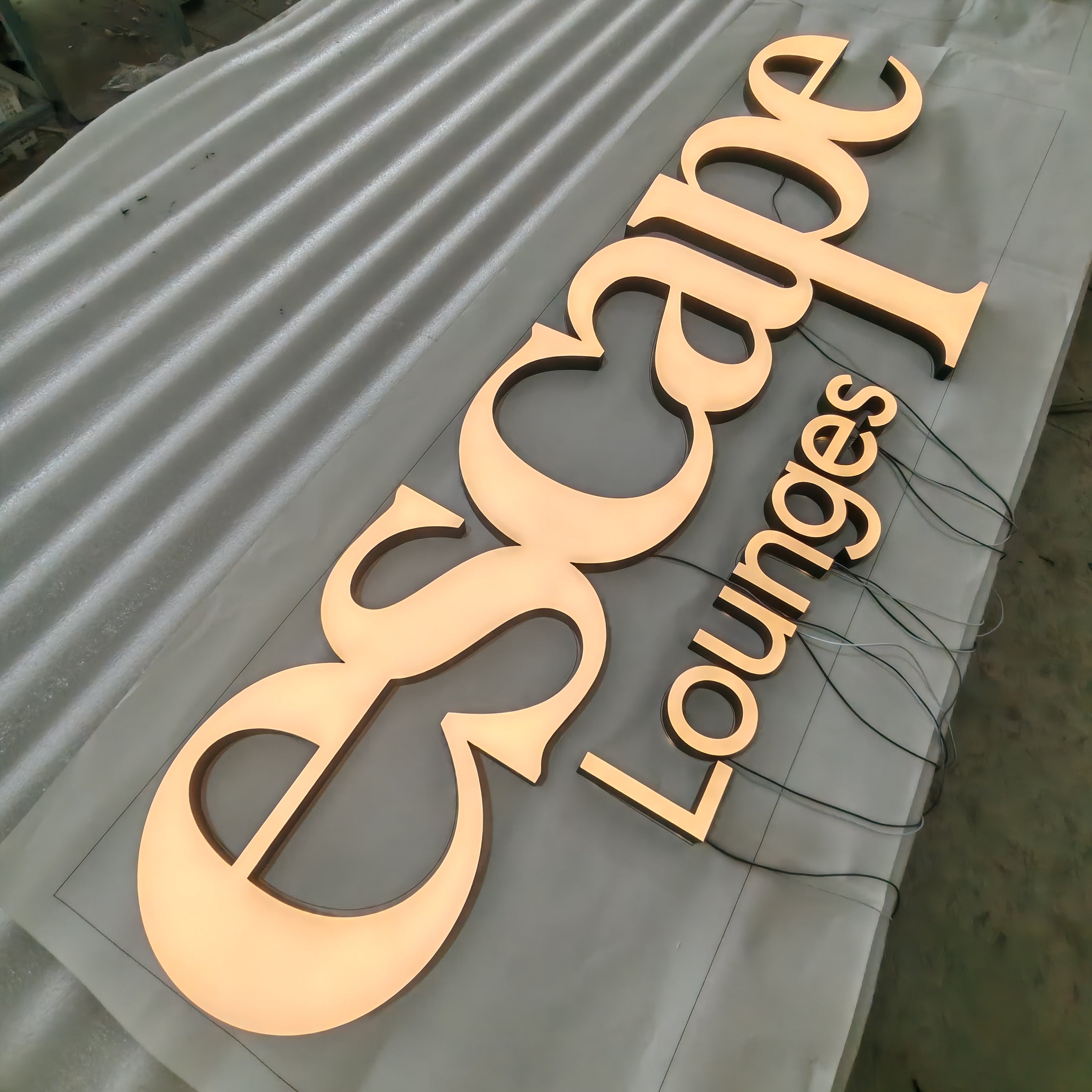 Company lobby led signs flush mounted wall led 3d acrylic letters sign custom brand logo sign