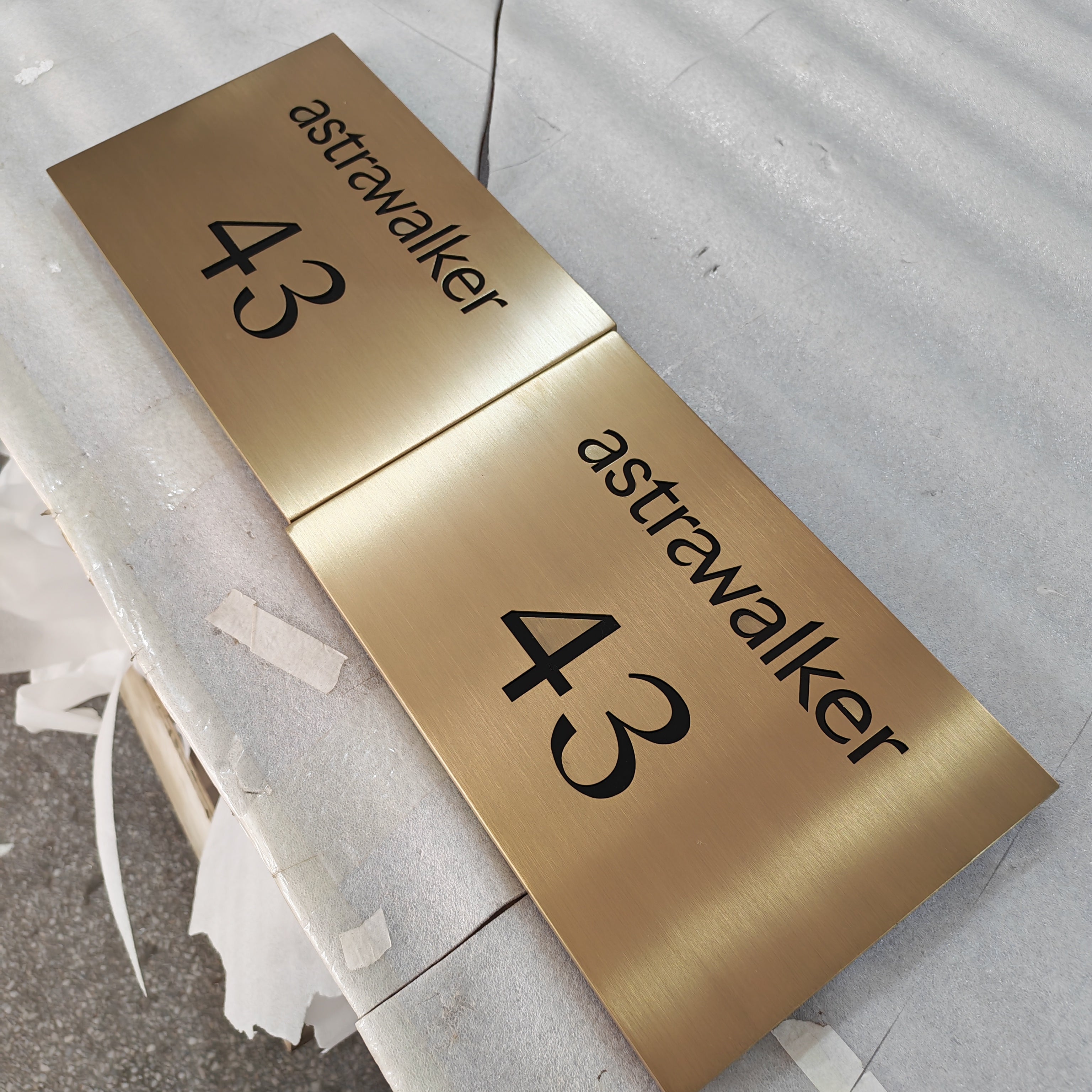 Personalized stainless steel plate sign brushed champagne gold surface office wall signs