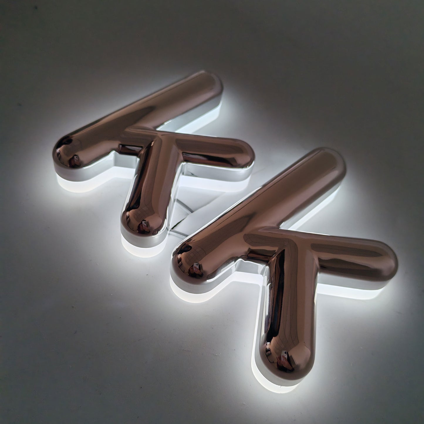 Retail Shop Name Signages 3D Back Illuminated Acrylic Letters with Coating Waterproof Custom Logo Signs