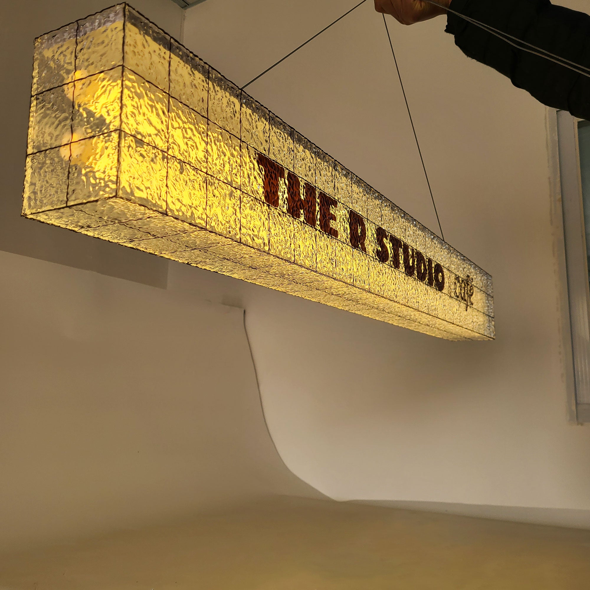 Boutique Stores Indoor Reception Lightbox Sign Stone Texture Acrylic Full Illuminated Light Box Signboard