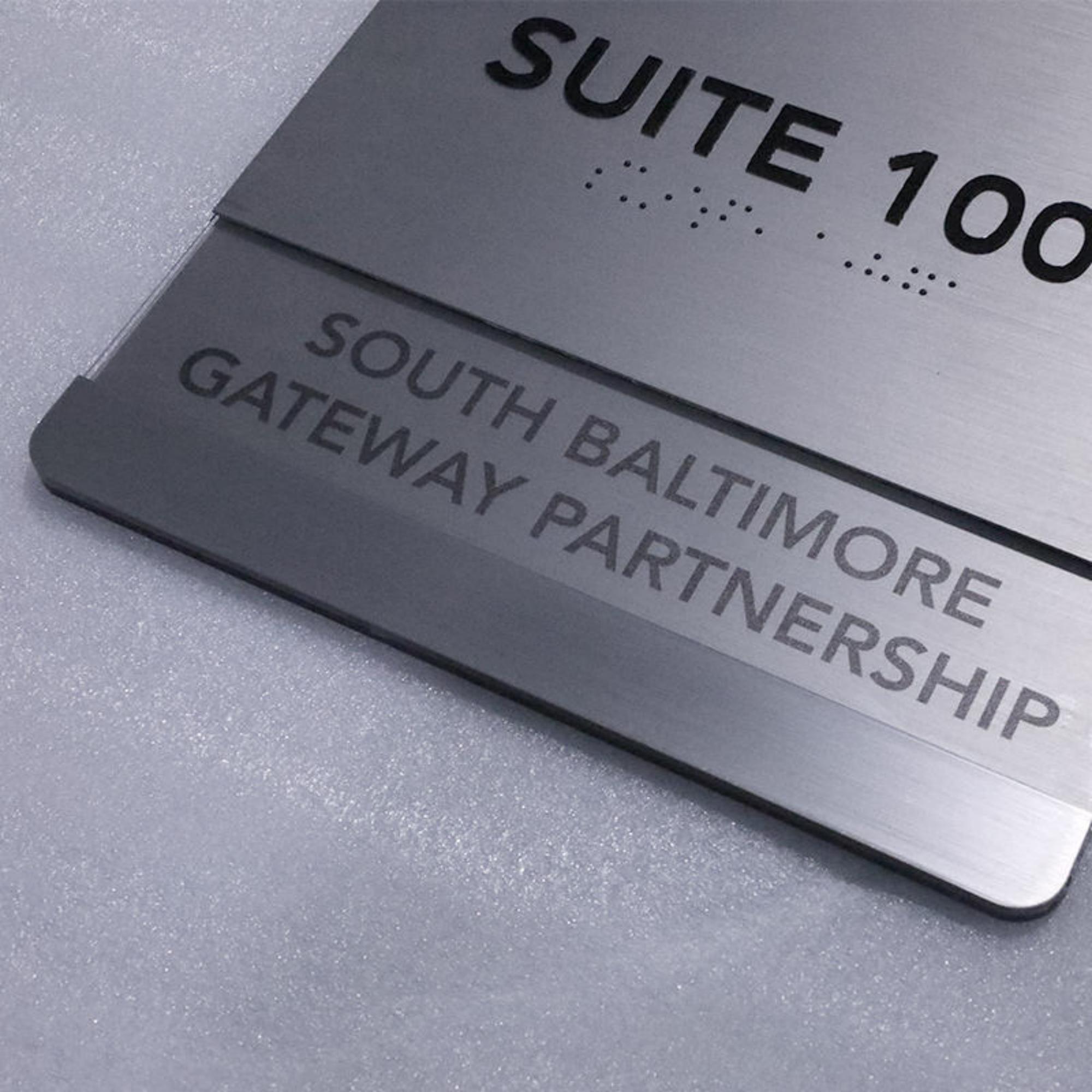 Silver Brushed Metal Plates Stainless Steel Sign Wall Mounted Braille Signage Directional Signs