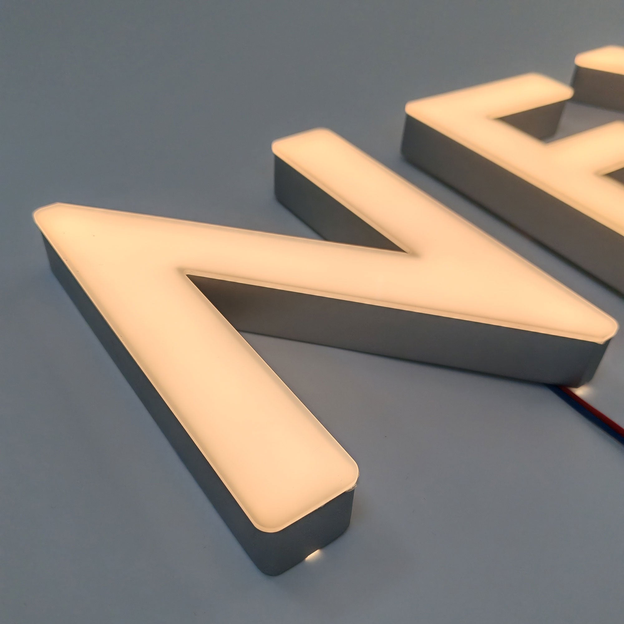Customized 3D LED Channel Letters Sign Outdoor Waterproof Business Face-lit Trimless Stainless Steel Reception Wall Illuminated Letters