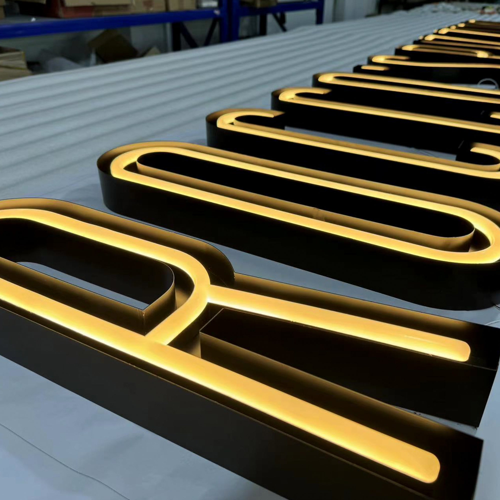 Custom 3d Metal Channel LED Faux Neon Light Retail Shop Led Signage Letters  Barber Shop Signage