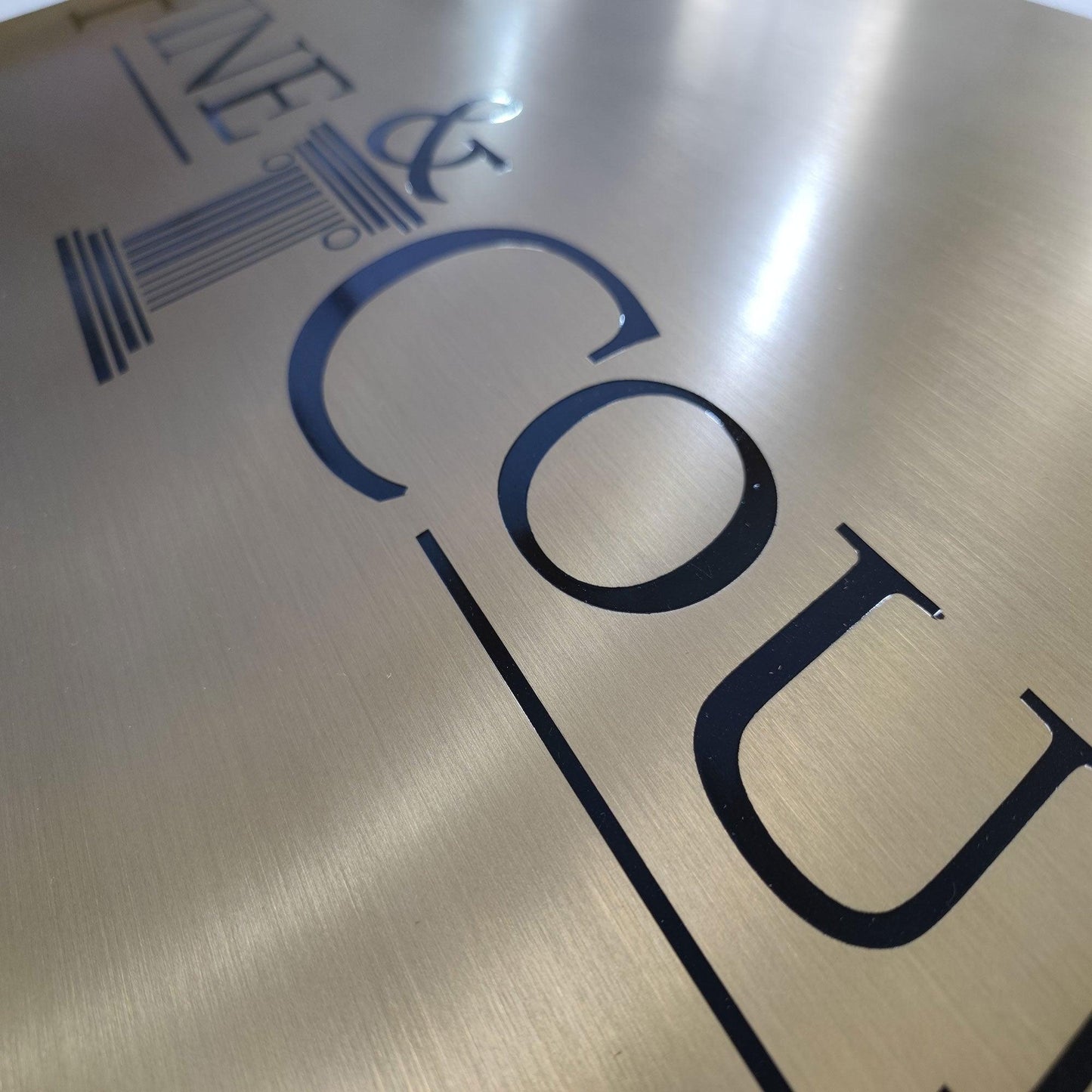 Custom Acceptable Outdoor Decorative Metal Logo Engraved Plate Etched Commercial Brass Plaque Sign