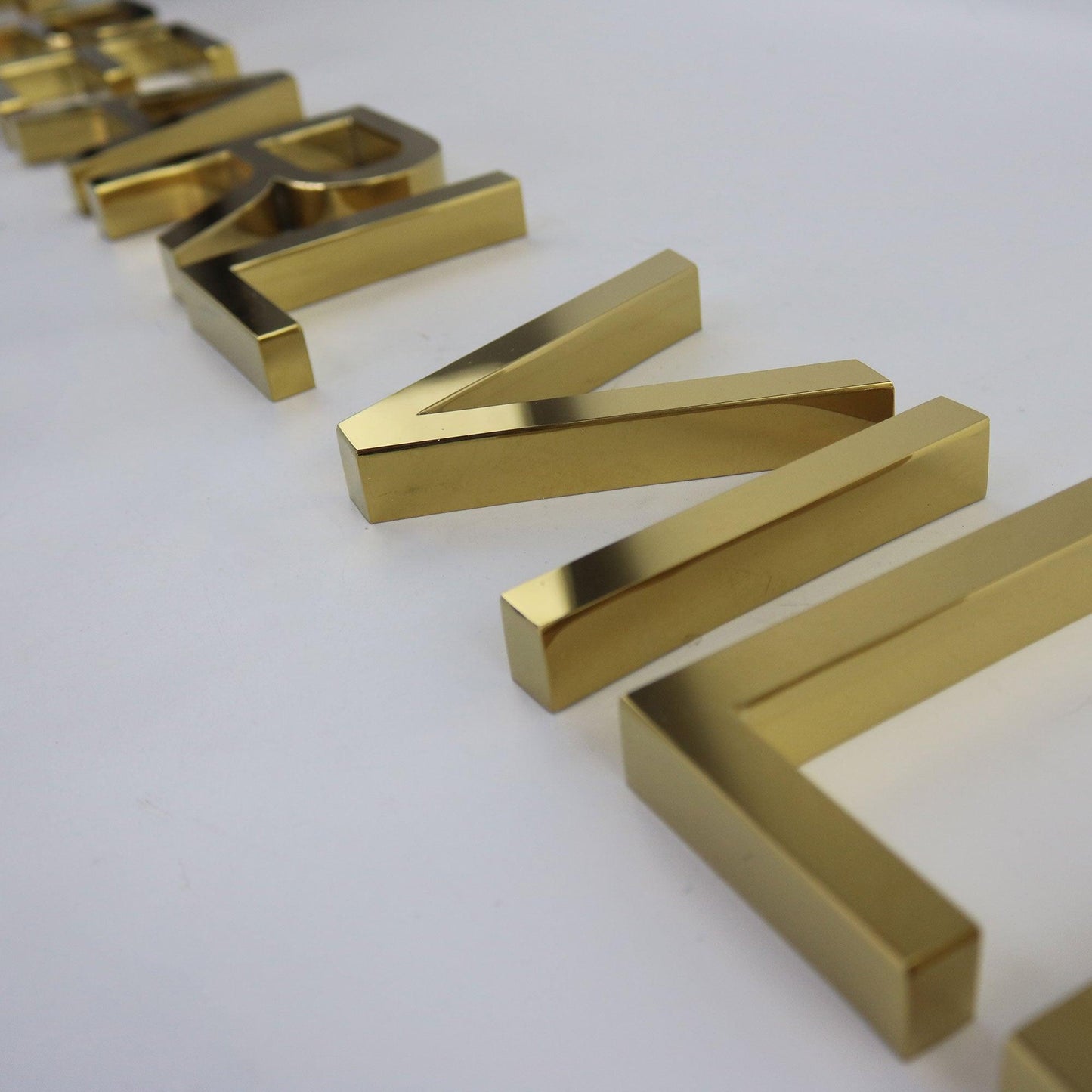 Customized Gold Stainless Steel Channel Letter Sign with Coating 3D Metal Name for Company Restaurant Shop