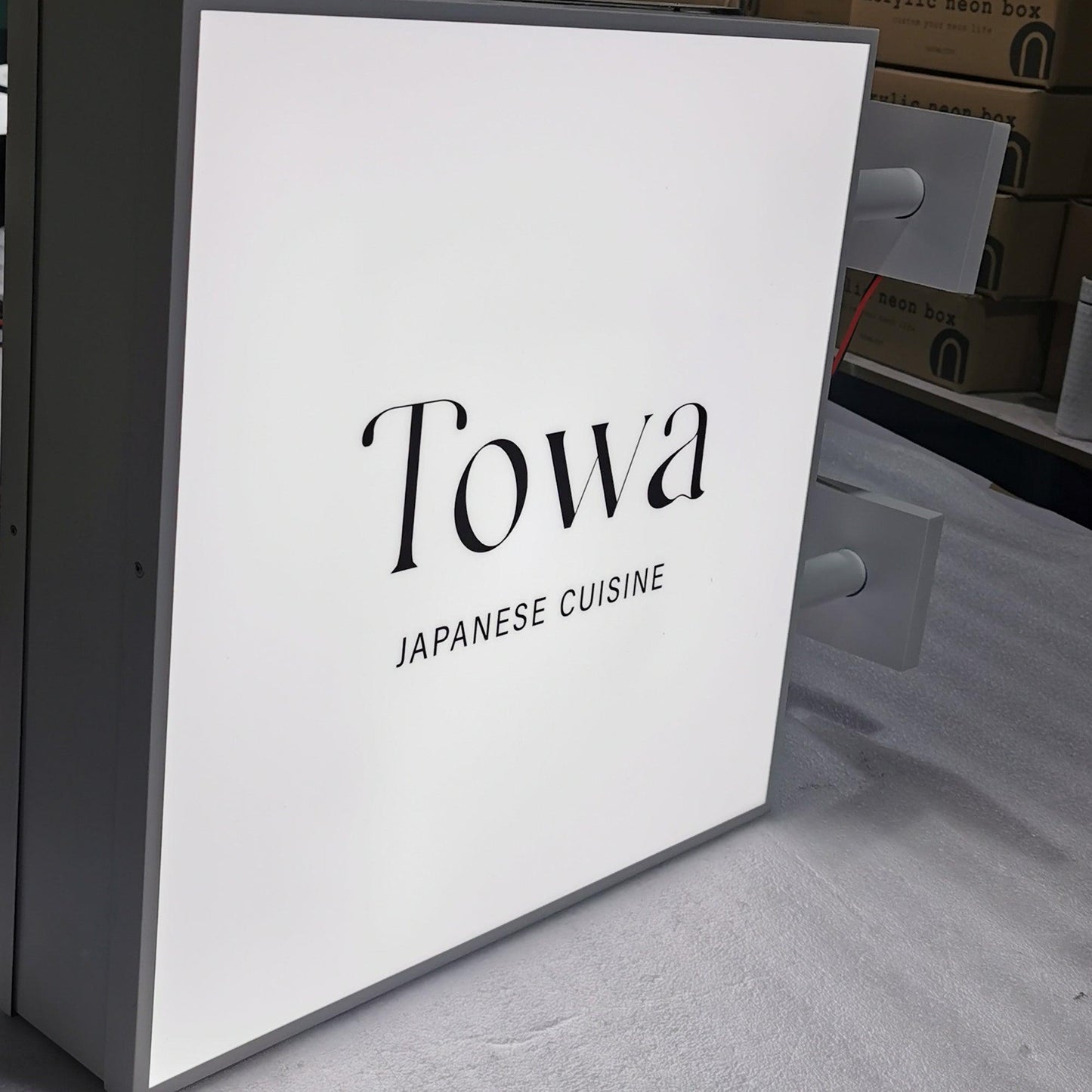 Durable Light Boxes Outdoor Illuminated Blade Sign Shop Front Hanging Metal Led Light Box Sign