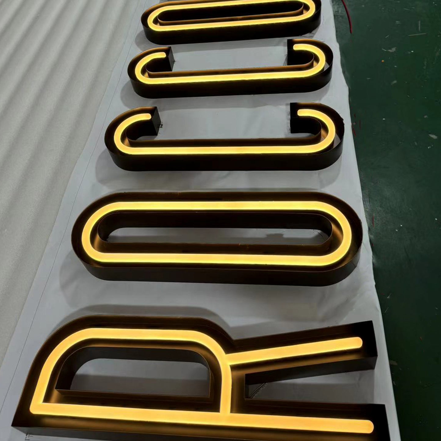 Custom 3d Metal Channel LED Faux Neon Light Retail Shop Led Signage Letters  Barber Shop Signage