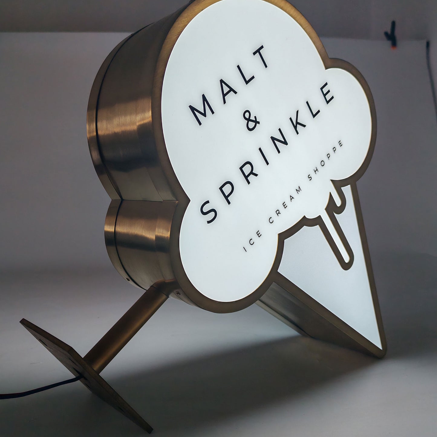 Custom Ice Cream Shope Wall Blade Double Sided Led Lightbox Signs Outdoor Business Illuminated Signboard