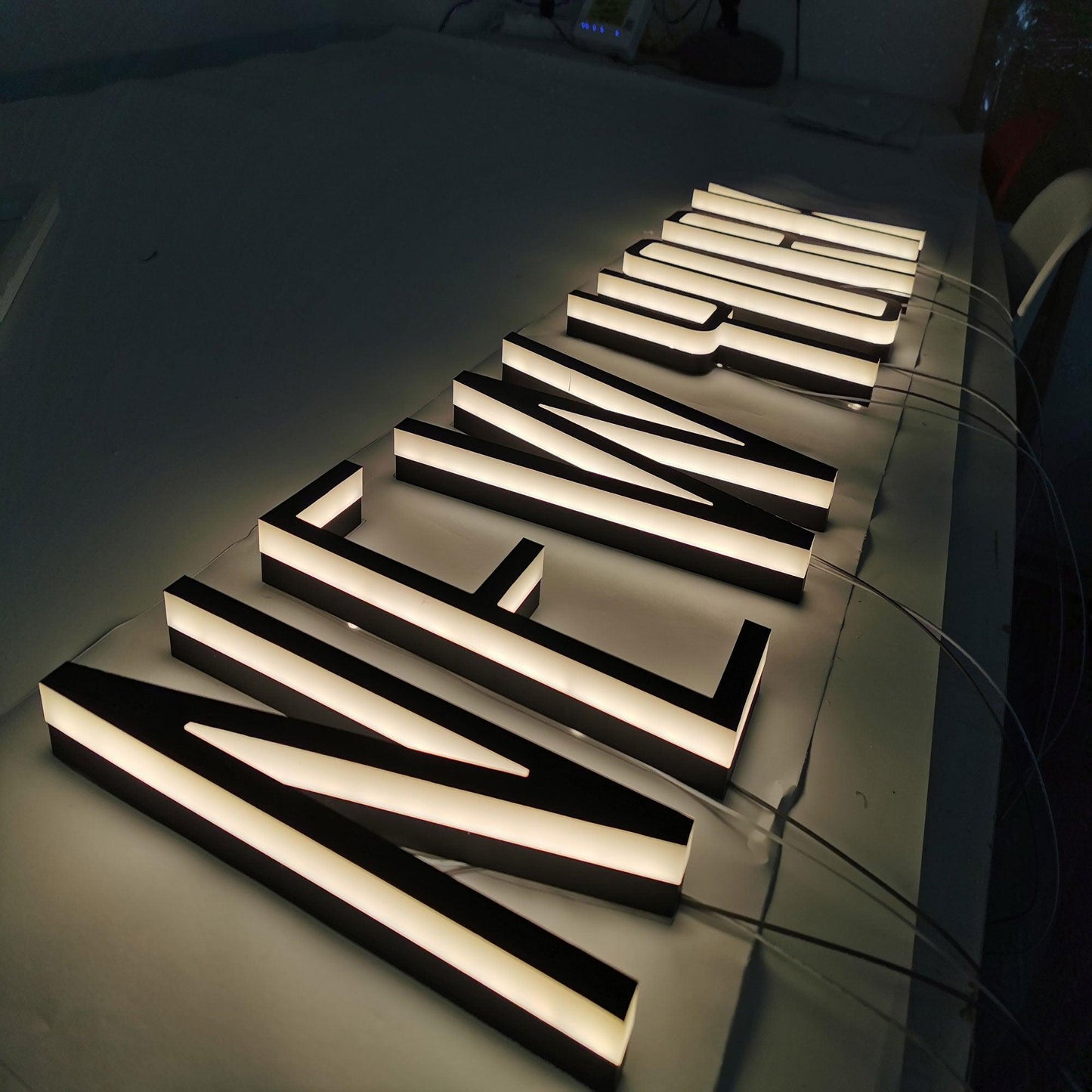 Office Outdoor Acrylic Side Illuminated Building Signs Edge-lit LED 3D Channel Letters Sign