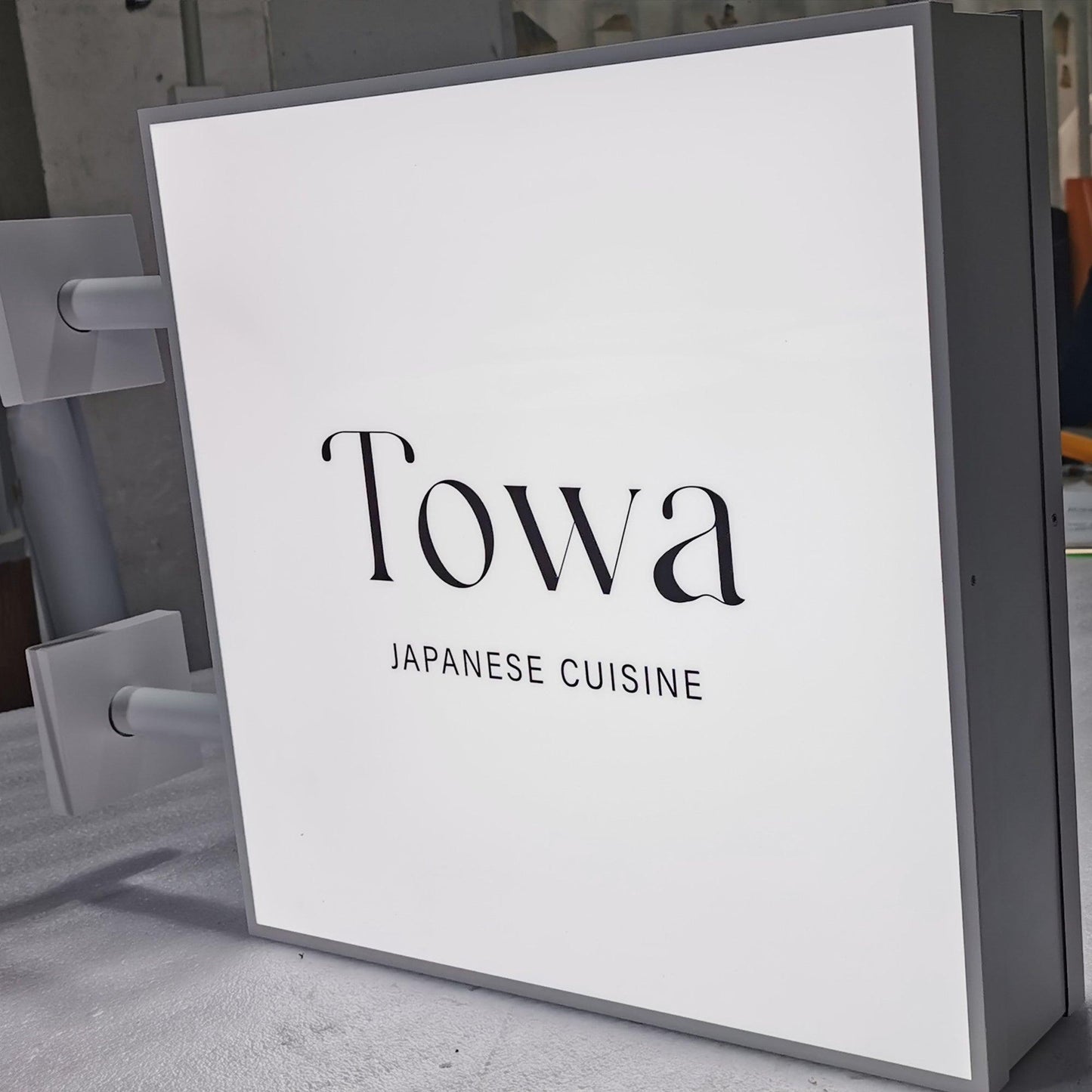 Durable Light Boxes Outdoor Illuminated Blade Sign Shop Front Hanging Metal Led Light Box Sign