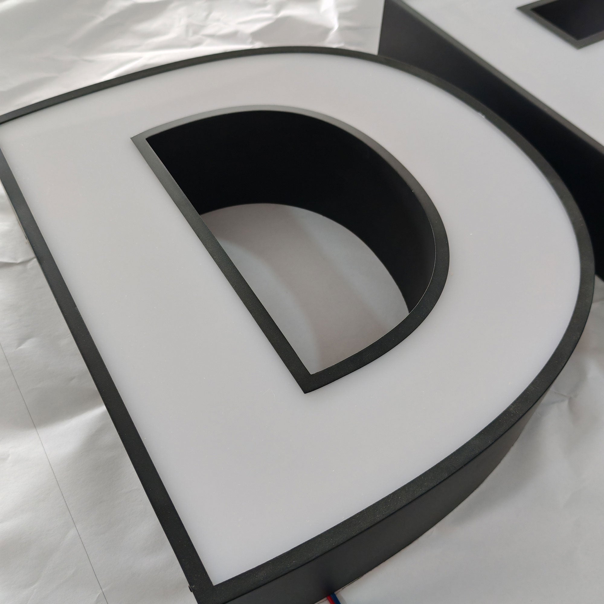 Custom Frontlit Letters Sign Company Reception Lobby 3D Wall Sign Store Front LED Metal Channel Letter Sign