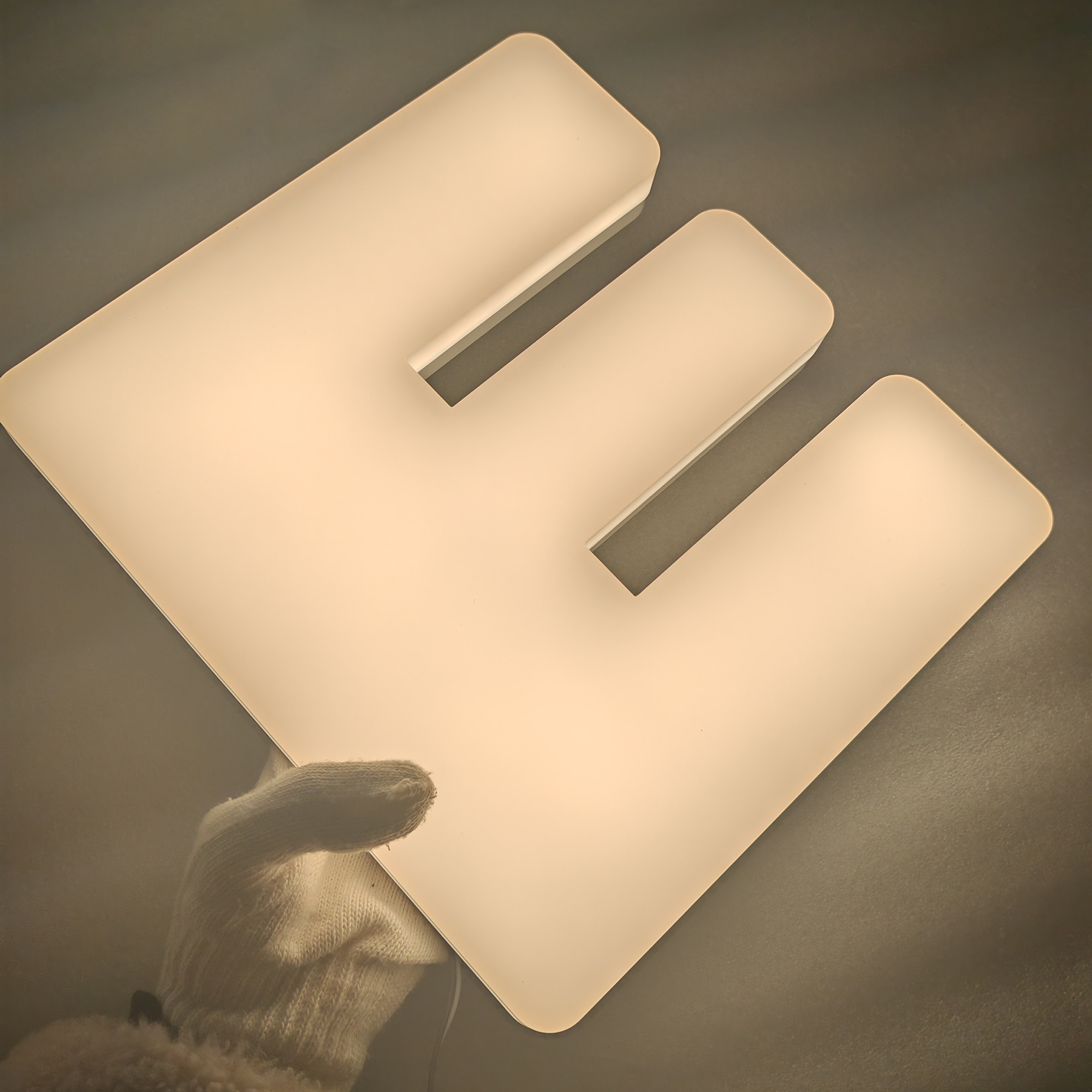 3D Edge Light-Up LED Acrylic Letter Signs Shop Indoor Decor Wall Facelit Letter Signage