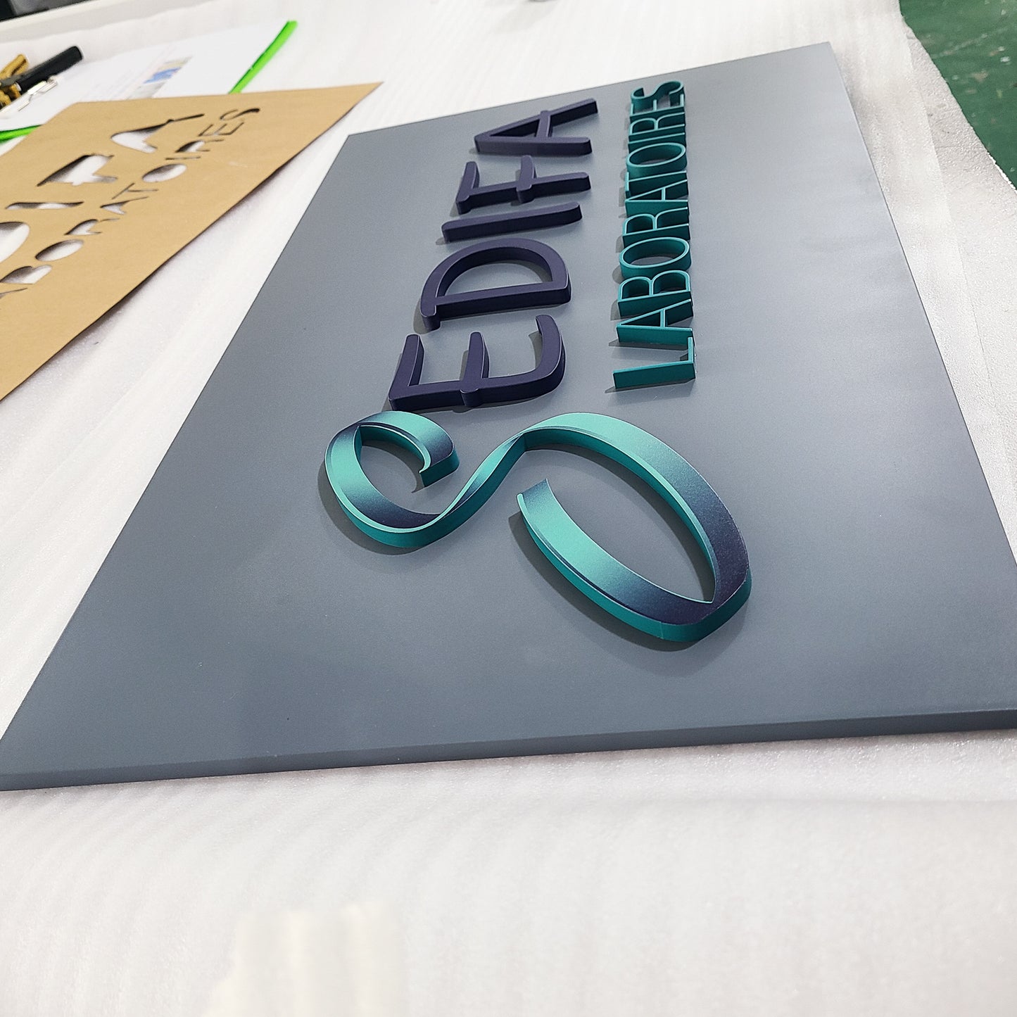 Custom Office Sign Self Adhensive Acrylic Plate Sign Door Front Wall Signs Company Receptions Brand Logo Display