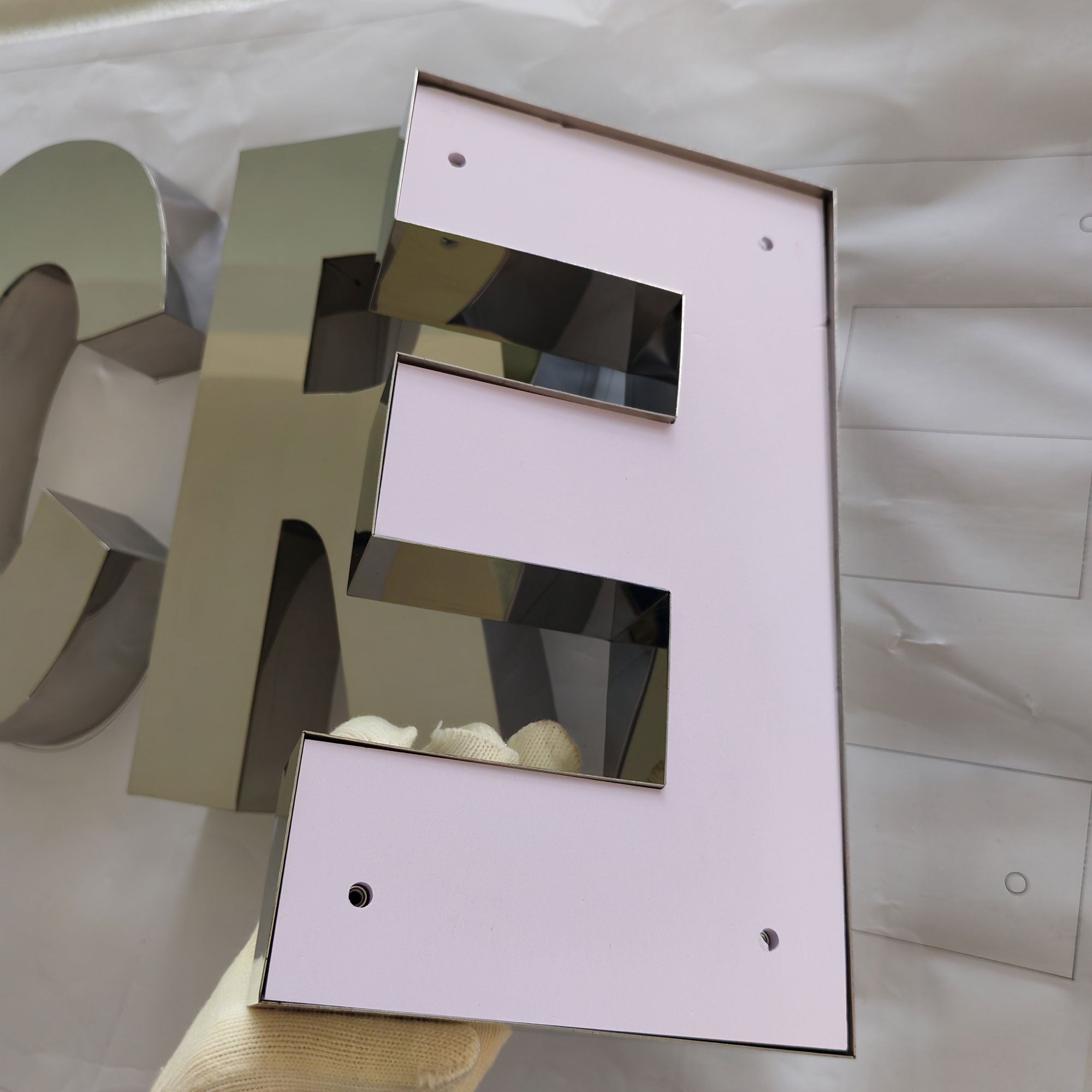 Personalized 3D Metal Letter Signs Custom Business Wall Decor Sign Mirror Face Stainless Steel Channel Letters Signages