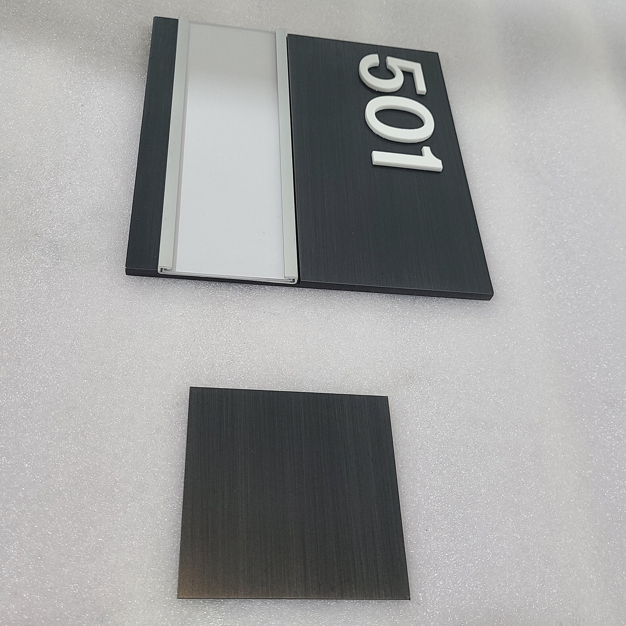 Custom stainless steel office signage metal plate sign apartment house number door plate sign indoor hotel door signs