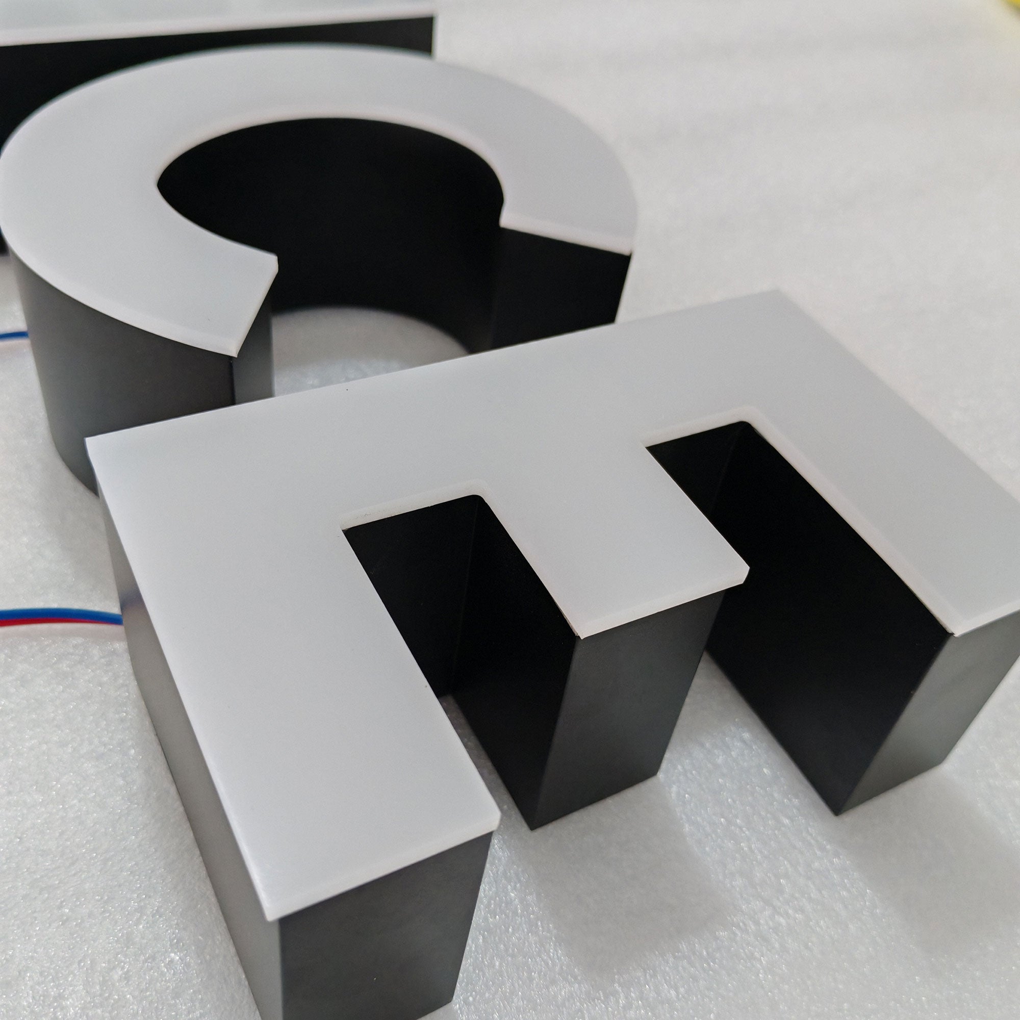 Rimless LED Channel Letter Outdoor Front Illuminated Signs Custom Waterproof Commercial Brand LOGO Face-lit Buildings Sign
